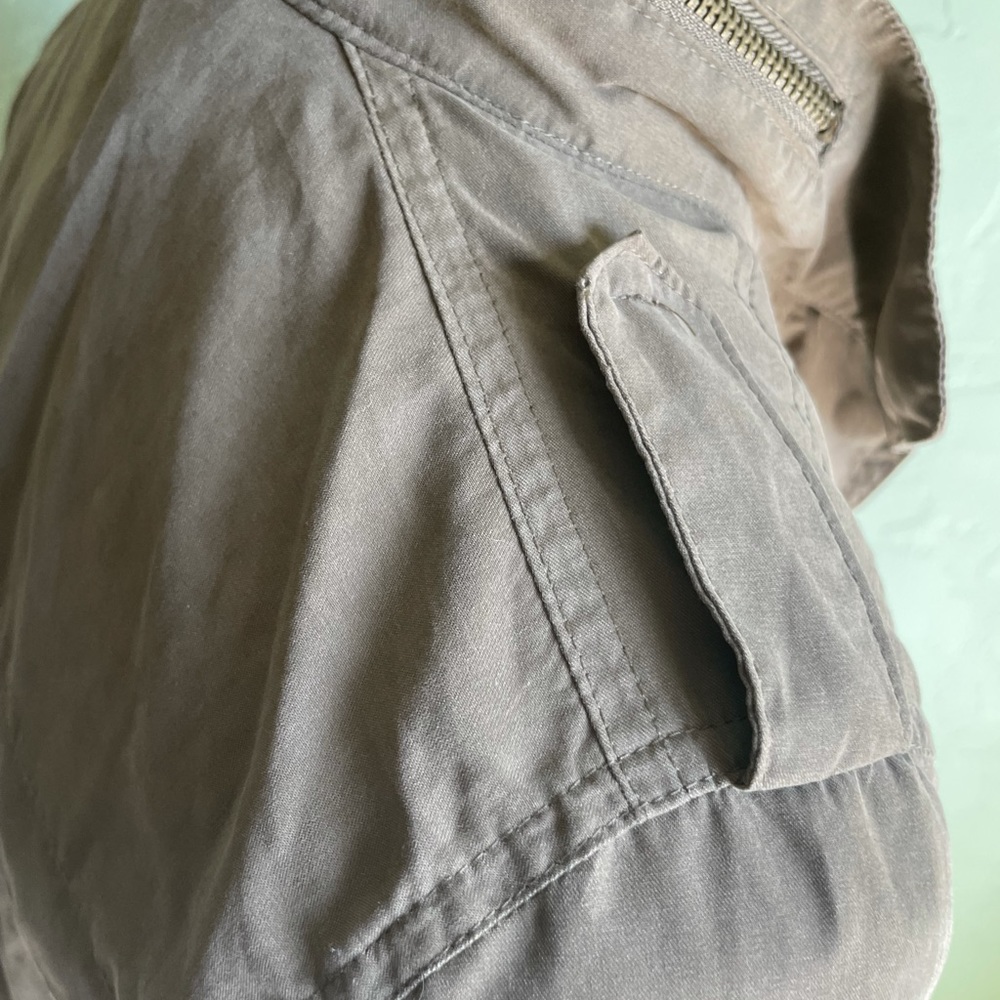 Jacket - Picture 4 of 9